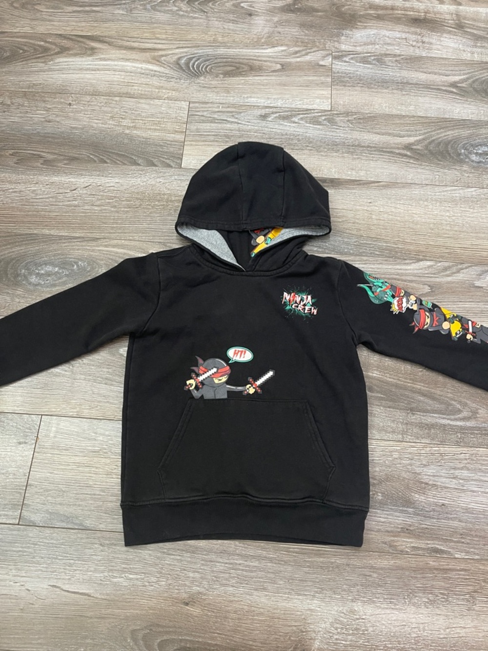 $5 w/ min $20 spend Boys Size 7 Ninja Hoodie Black Graphic Cool